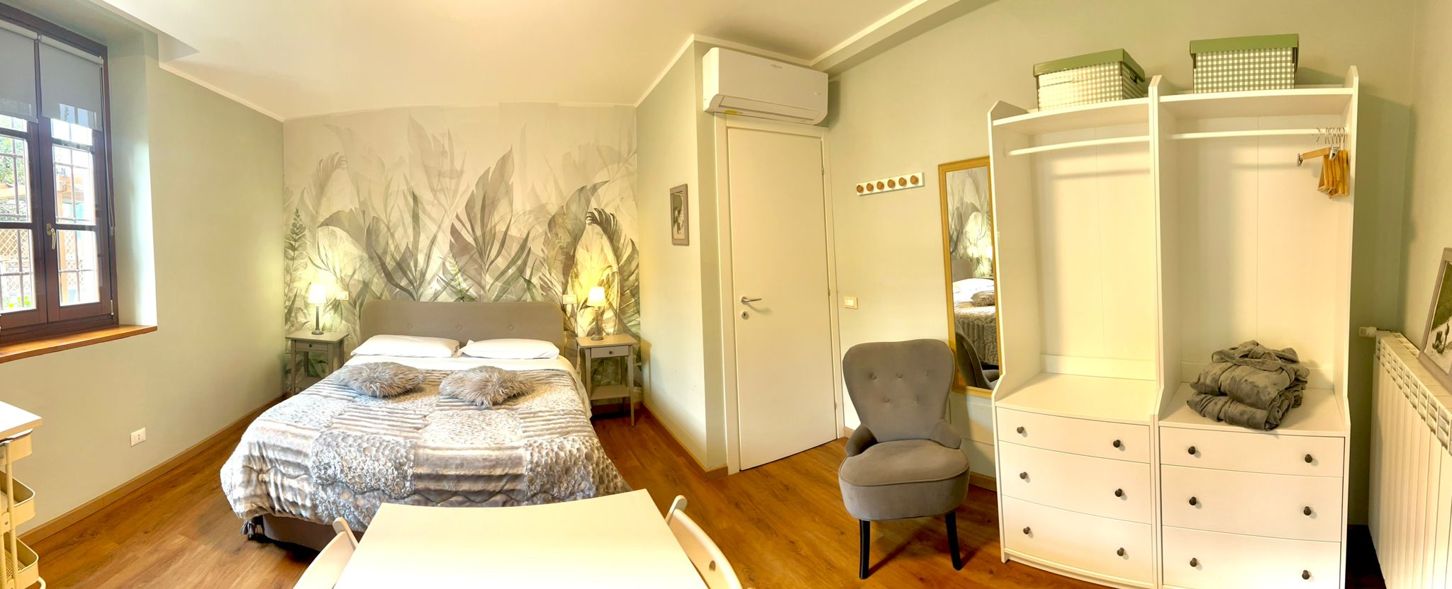 Room 4